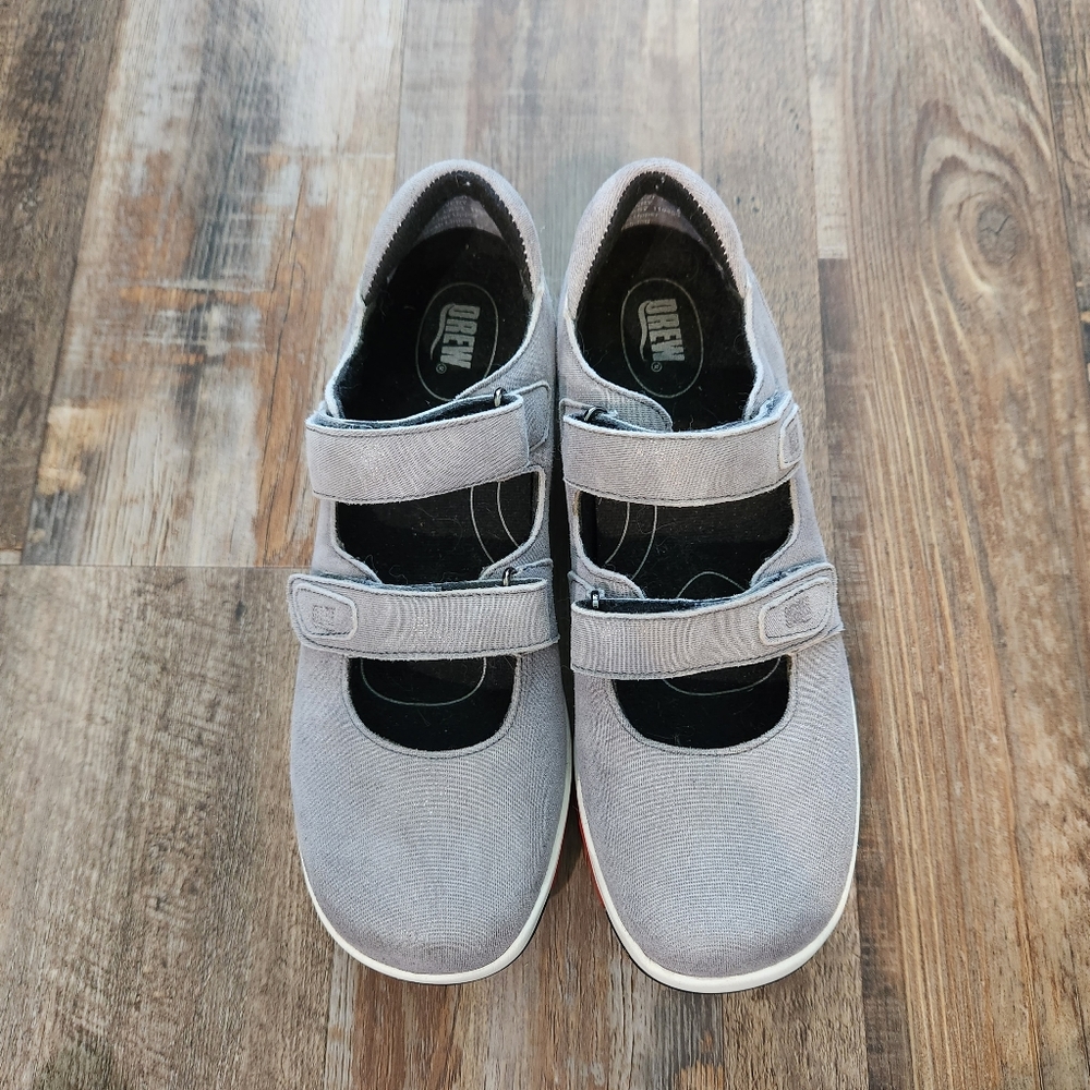 Drew Discovery - Women's Dual Strap Casual Shoes - Picture 3 of 8